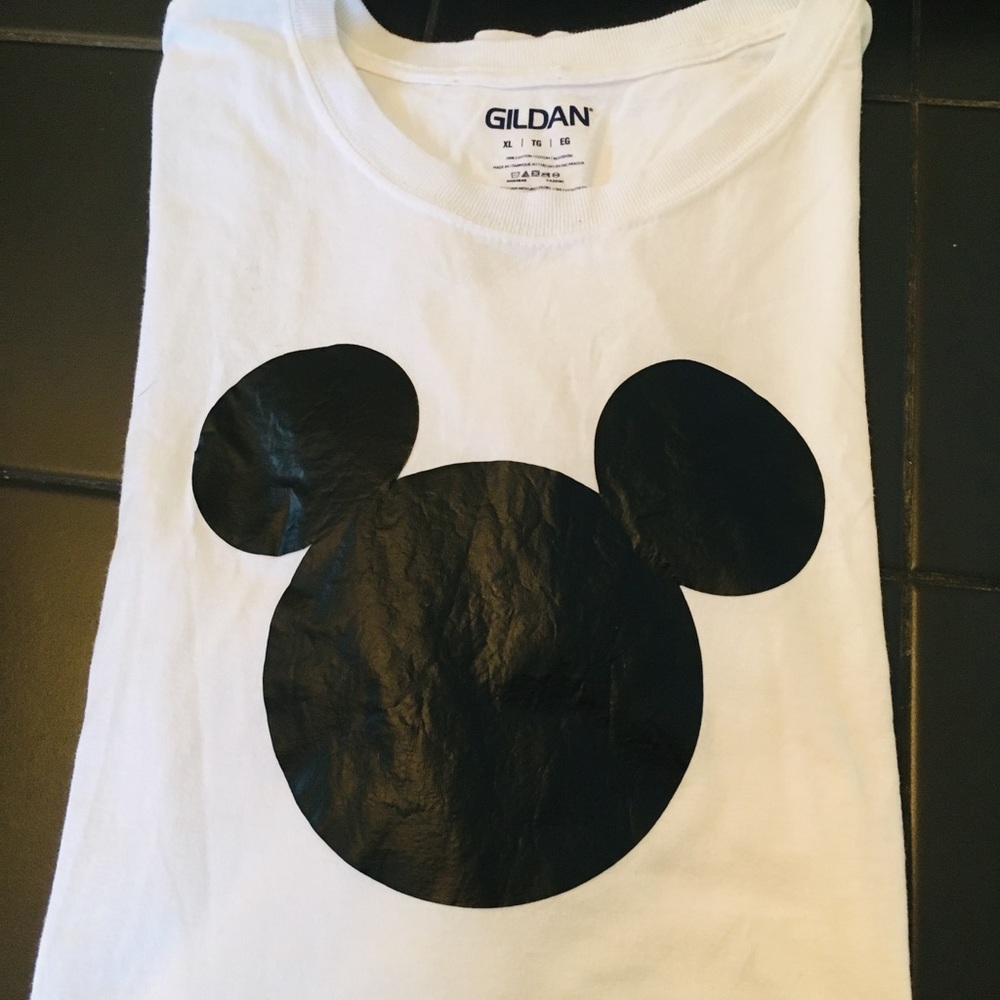 Mickey Mouse Men’s Vintage Graphic T-Shirt